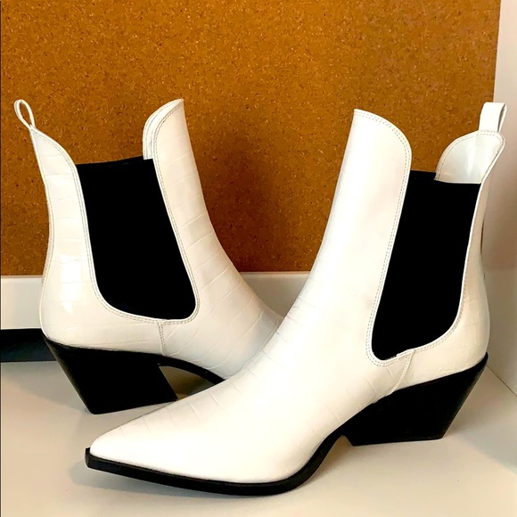 Princess Polly “Hold On Boot White Croc” - Picture 3 of 4